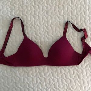 32C Like New Victoria's Secret Bra